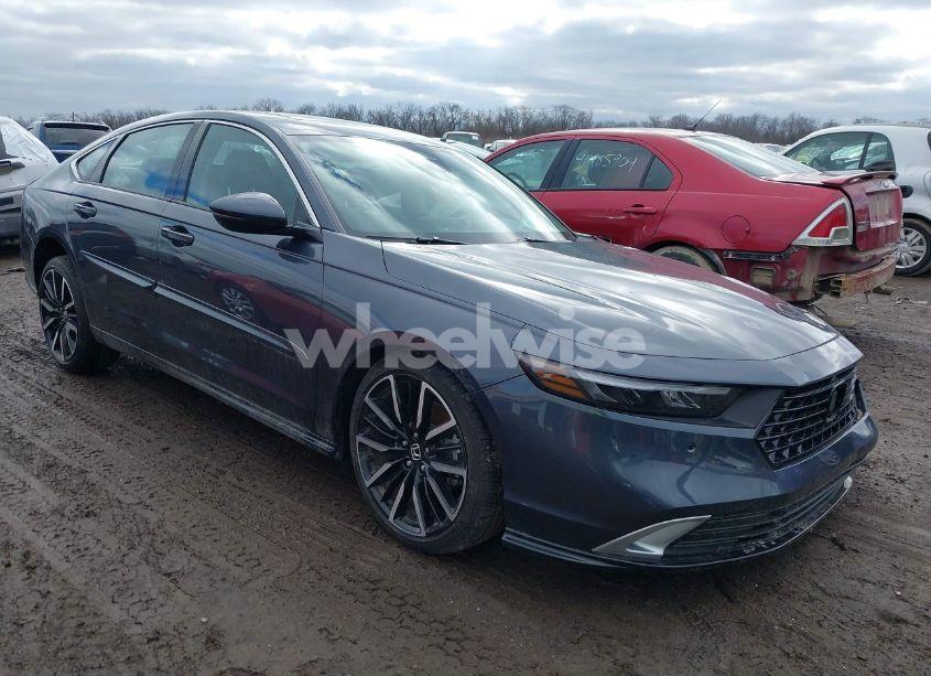 2025 Honda Accord HYBRID TOURING (VIN 1HGCY2F85SA002016) main photo