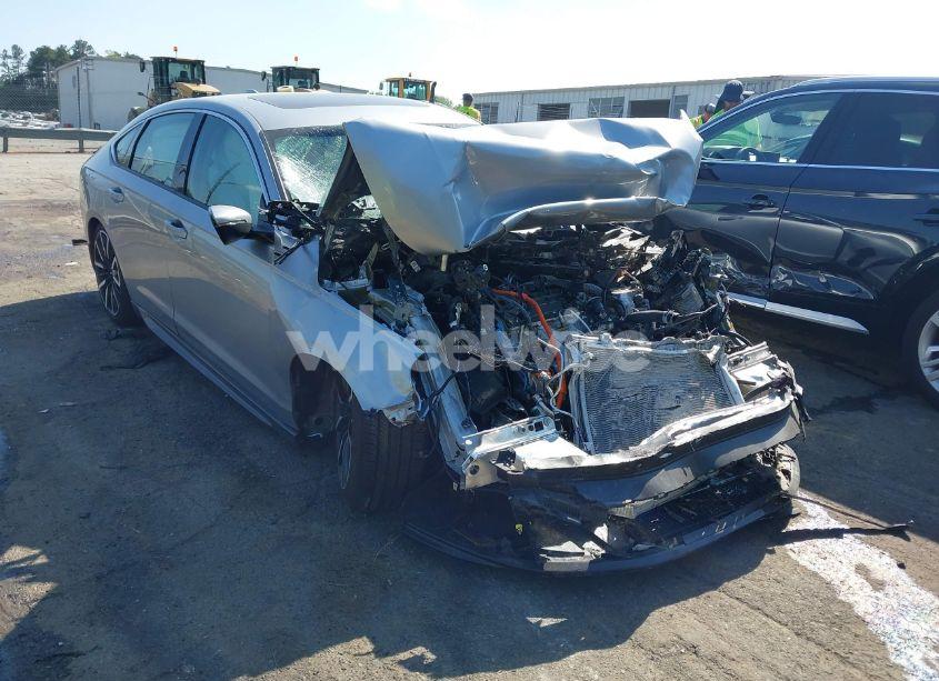 2025 Honda Accord HYBRID TOURING (VIN 1HGCY2F85SA017082) main photo