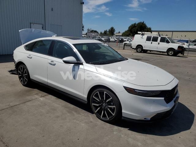 Photo 5 of 2025 HONDA ACCORD TOURING HYBRID (VIN 1HGCY2F86SA054903)