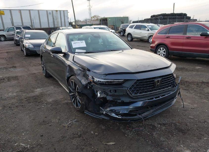 2024 Honda Accord HYBRID TOURING (VIN 1HGCY2F88RA064715) main photo