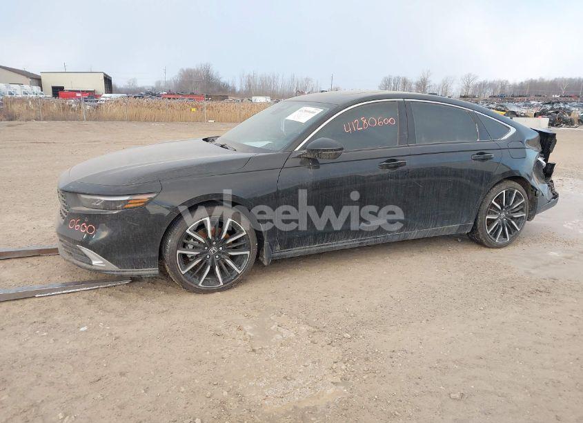 Photo 2 of 2024 Honda Accord HYBRID TOURING (VIN 1HGCY2F88RA091753)