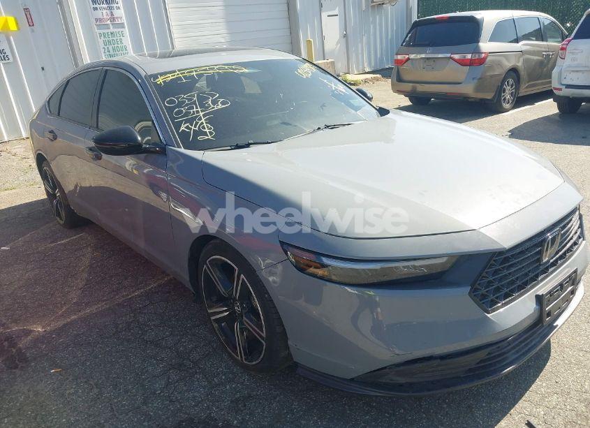 2024 Honda Accord HYBRID TOURING (VIN 1HGCY2F88RA092210) main photo