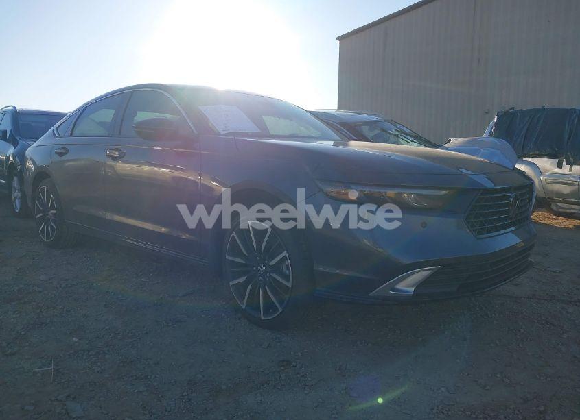 2024 Honda Accord HYBRID TOURING (VIN 1HGCY2F89RA062505) main photo