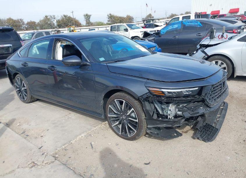 2024 Honda Accord HYBRID TOURING (VIN 1HGCY2F8XRA043073) main photo