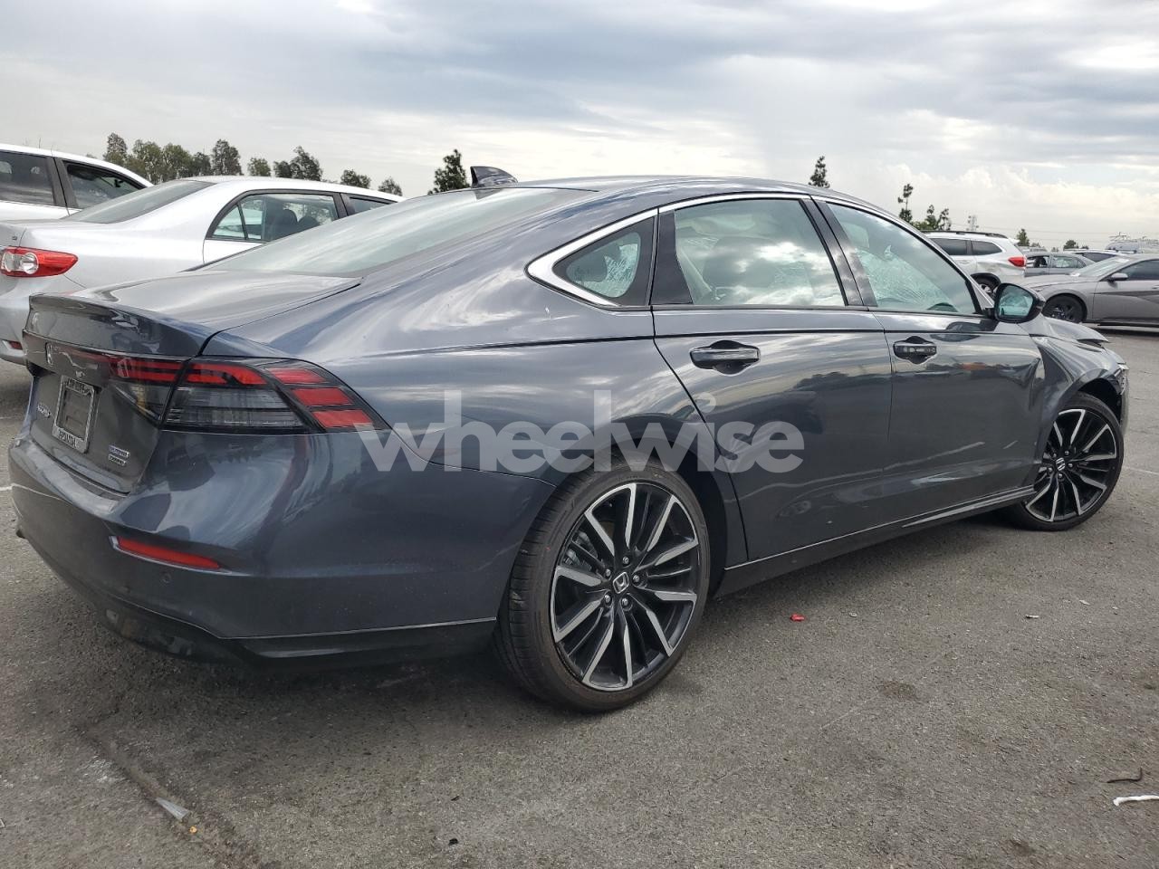 Photo 3 of 2024 HONDA ACCORD TOURING HYBRID (VIN 1HGCY2F8XRA081967)