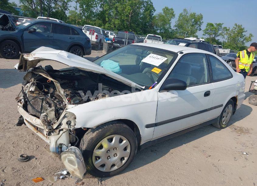 Photo 2 of 1999 Honda Civic DX (VIN 1HGEJ6227XL010037)