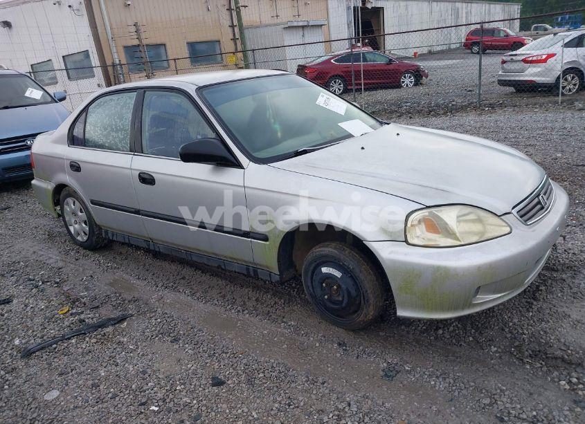 1999 Honda Civic DX (VIN 1HGEJ6628XL028492) main photo