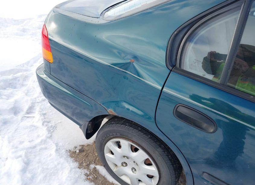 Photo 6 of 1998 Honda Civic DX (VIN 1HGEJ662XWL000532)