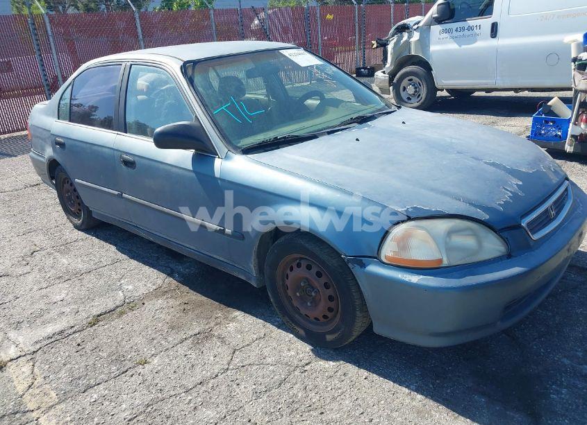 1998 Honda Civic LX (VIN 1HGEJ6677WL033502) main photo