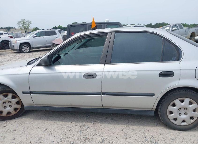 Photo 14 of 1999 Honda Civic LX (VIN 1HGEJ6677XL015230)