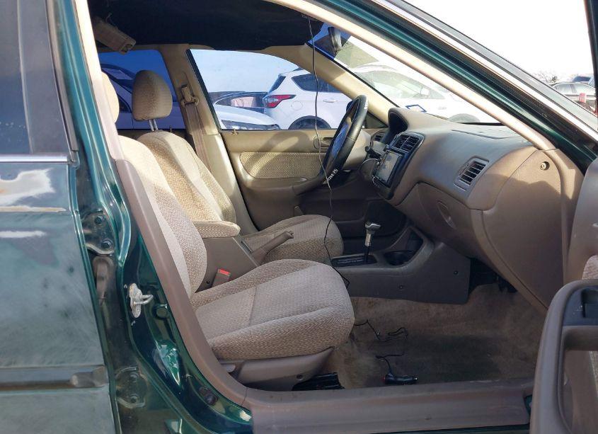 Photo 5 of 2000 Honda Civic LX (VIN 1HGEJ6677YL061822)