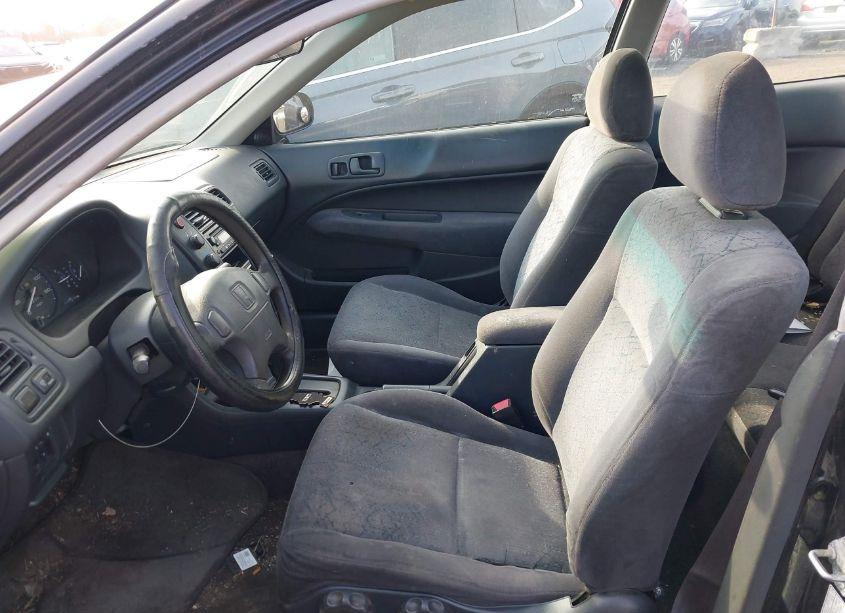 Photo 5 of 2000 Honda Civic EX (VIN 1HGEJ8240YL061927)