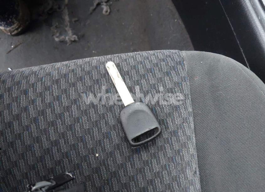 Photo 11 of 2005 Honda Civic VP (VIN 1HGEM21125L077764)