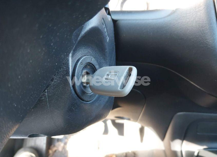 Photo 11 of 2005 Honda Civic VP (VIN 1HGEM21165L052284)