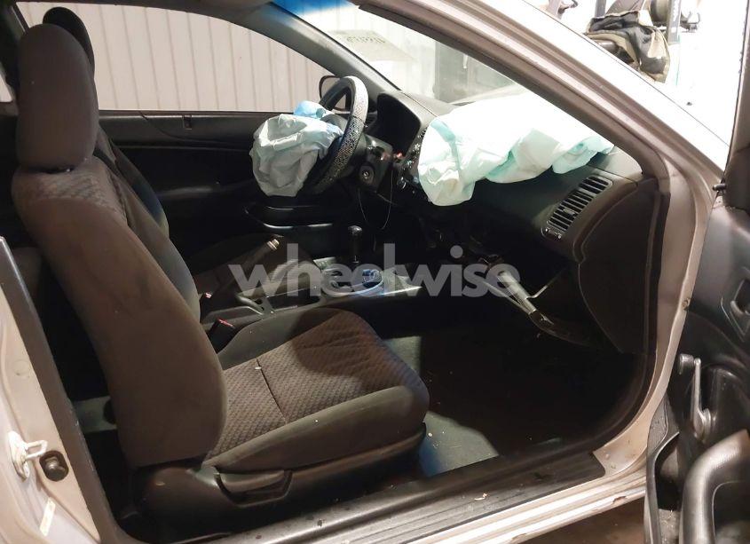 Photo 5 of 2002 Honda Civic DX (VIN 1HGEM21202L022430)