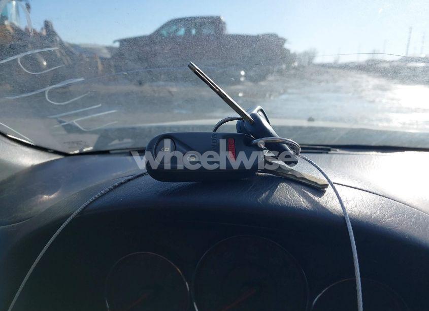 Photo 11 of 2005 Honda Civic LX (VIN 1HGEM215X5L064781)