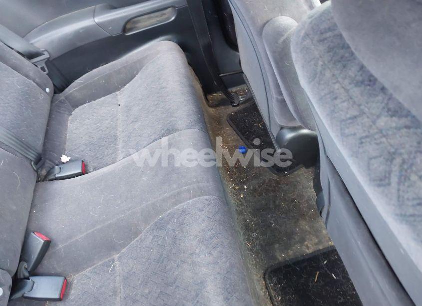 Photo 8 of 2002 Honda Civic LX (VIN 1HGEM21682L107793)