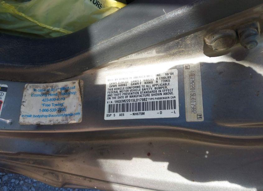 Photo 9 of 2005 Honda Civic EX (VIN 1HGEM22015L017982)