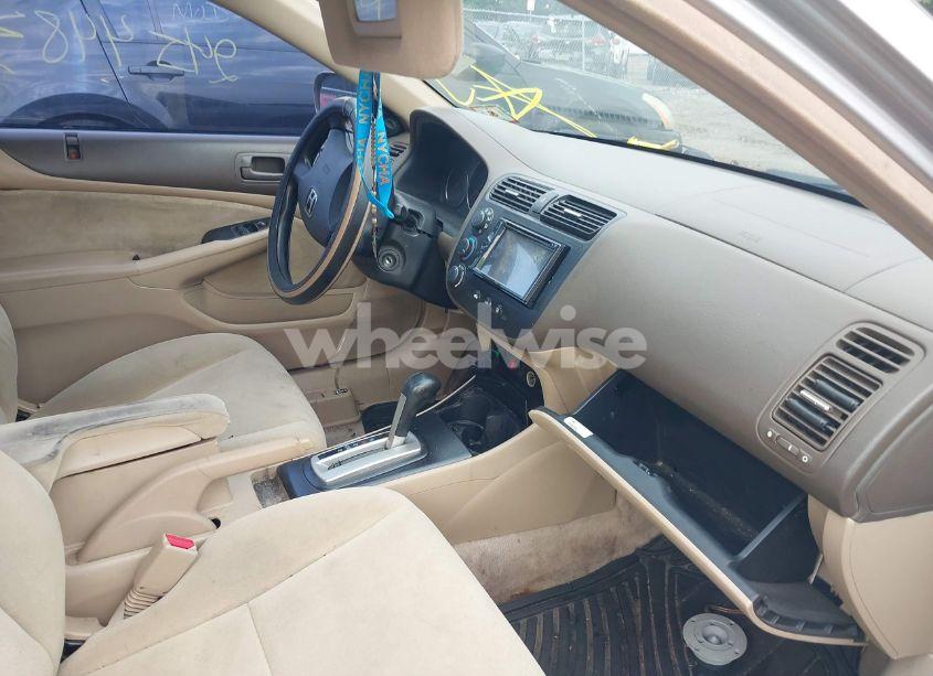 Photo 5 of 2003 Honda Civic EX (VIN 1HGEM22093L069826)