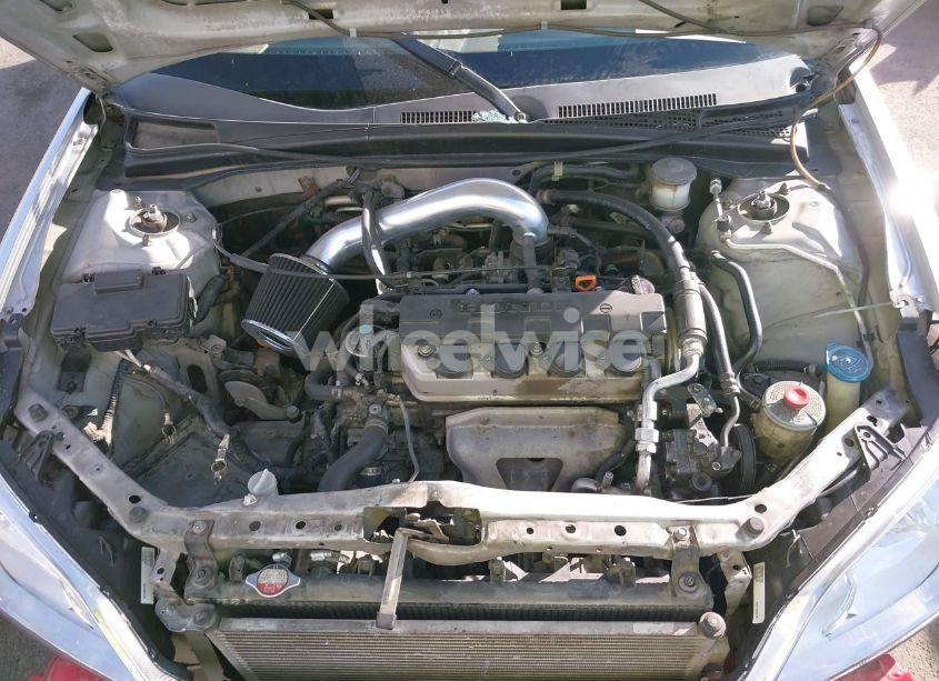 Photo 10 of 2005 Honda Civic VP (VIN 1HGEM22105L059780)