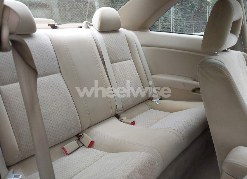 Photo 8 of 2005 Honda Civic VP (VIN 1HGEM221X5L012689)