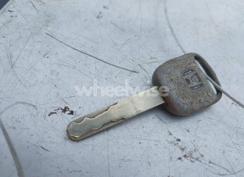 Photo 11 of 2005 Honda Civic LX (VIN 1HGEM22505L042982)