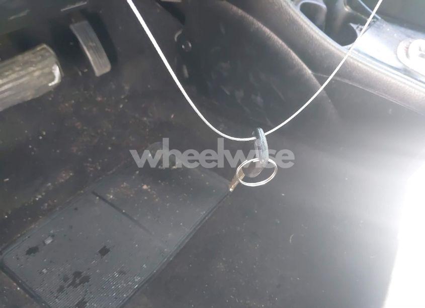 Photo 11 of 2005 Honda Civic LX (VIN 1HGEM22535L001441)