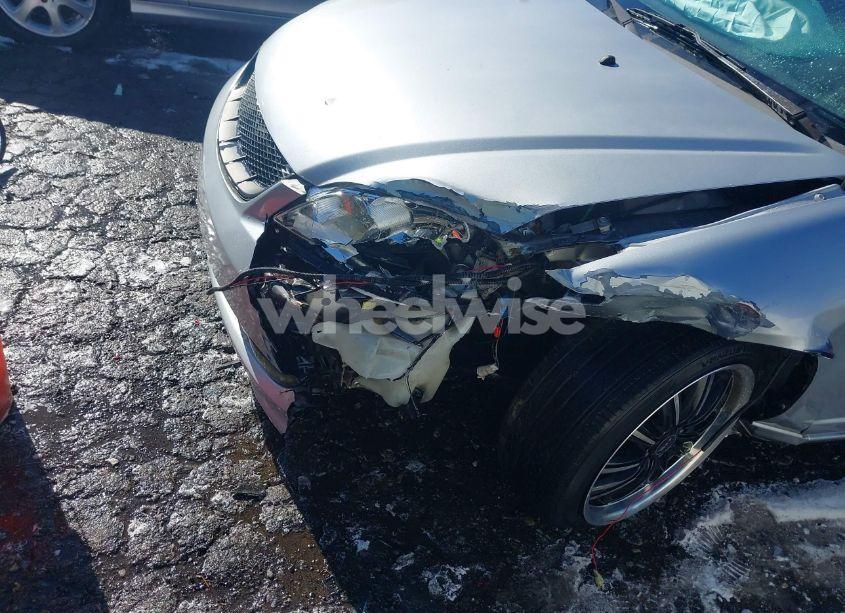 Photo 6 of 2005 Honda Civic LX (VIN 1HGEM22535L001441)