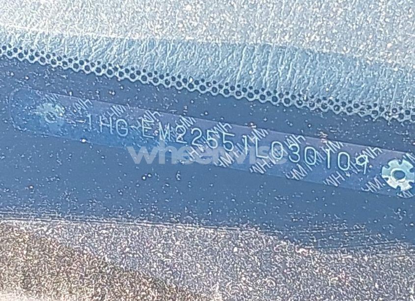 Photo 9 of 2001 Honda Civic LX (VIN 1HGEM22551L030109)