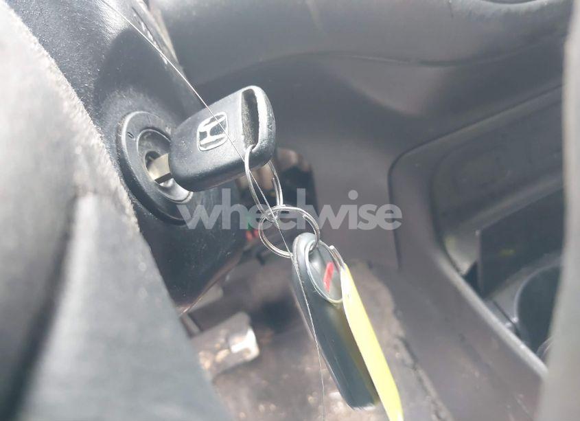 Photo 11 of 2005 Honda Civic LX (VIN 1HGEM22555L068087)