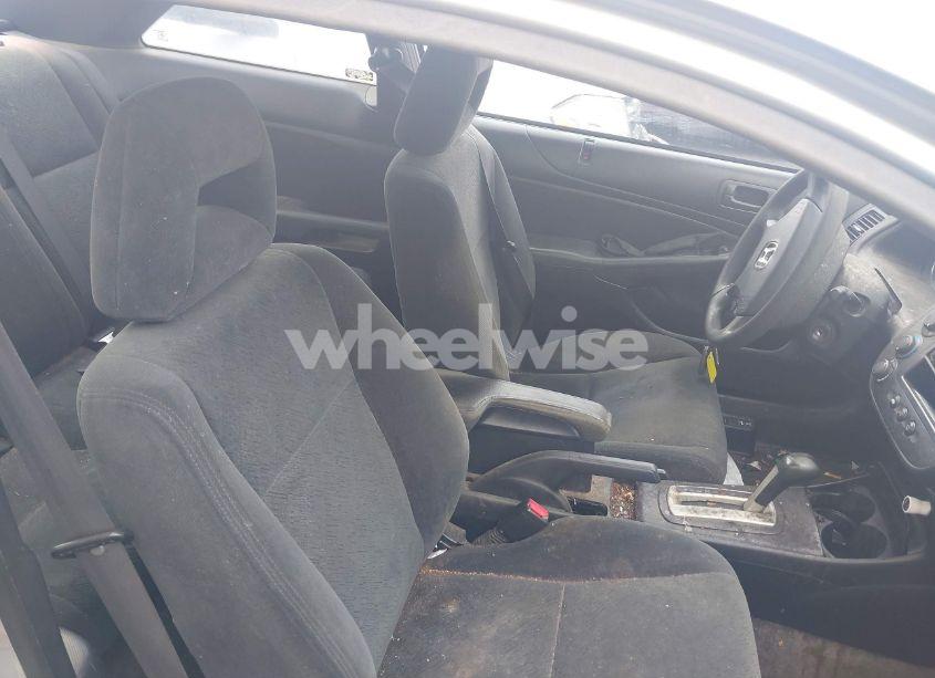 Photo 5 of 2005 Honda Civic LX (VIN 1HGEM22555L068087)