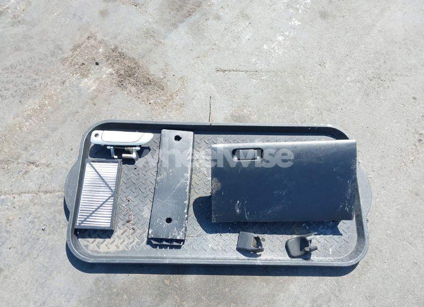 Photo 12 of 2003 Honda Civic LX (VIN 1HGEM22563L085882)