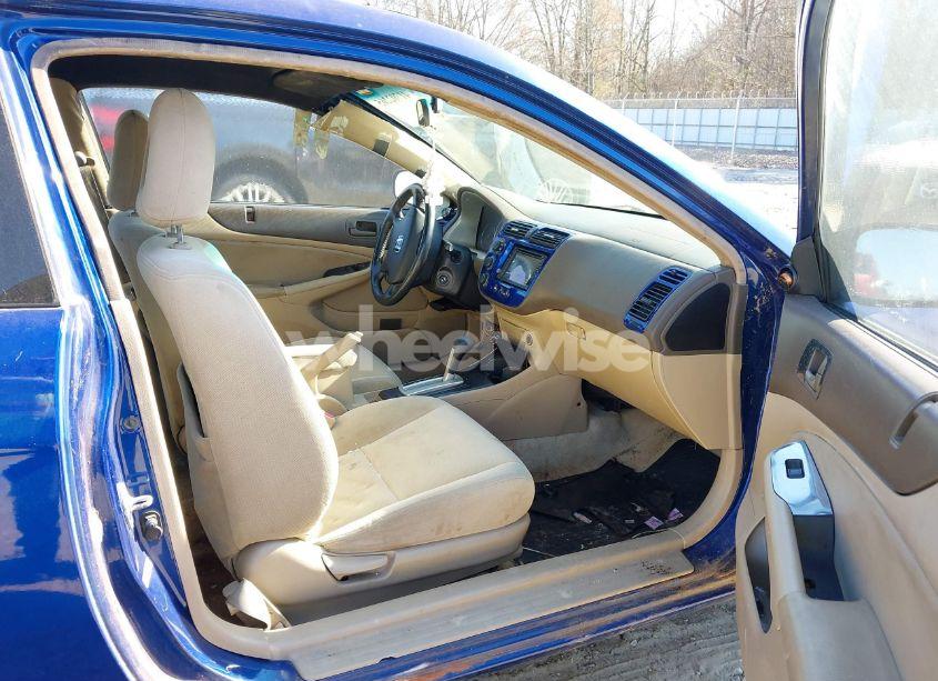 Photo 5 of 2005 Honda Civic LX (VIN 1HGEM22575L047225)