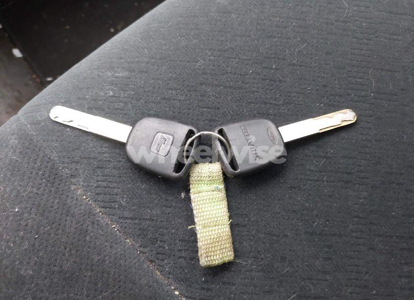 Photo 11 of 2004 Honda Civic LX (VIN 1HGEM22594L011230)