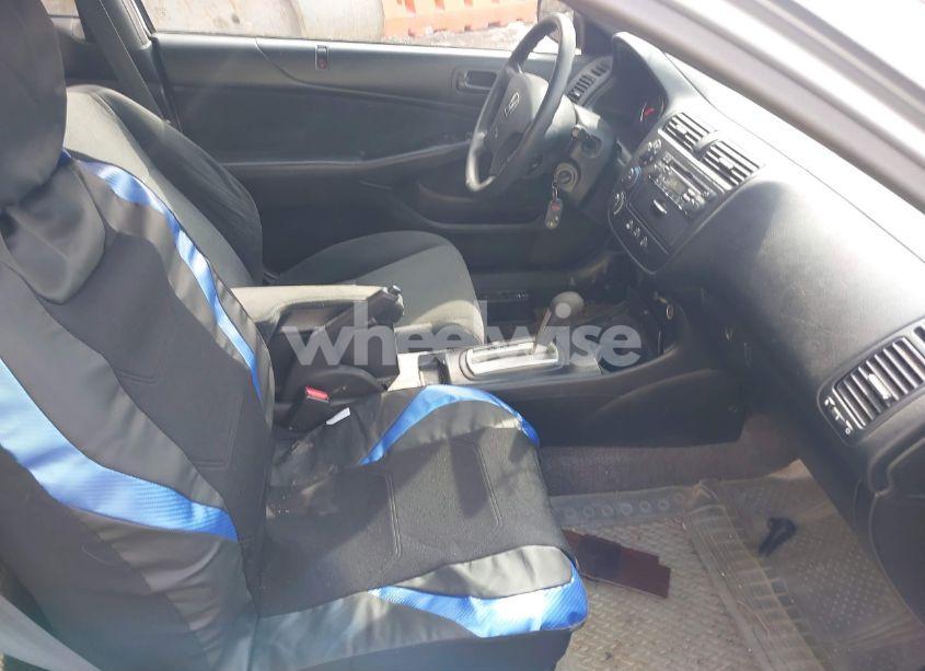 Photo 5 of 2005 Honda Civic LX (VIN 1HGEM22605L053618)