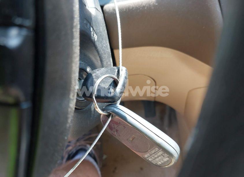 Photo 11 of 2004 Honda Civic LX (VIN 1HGEM22684L009204)