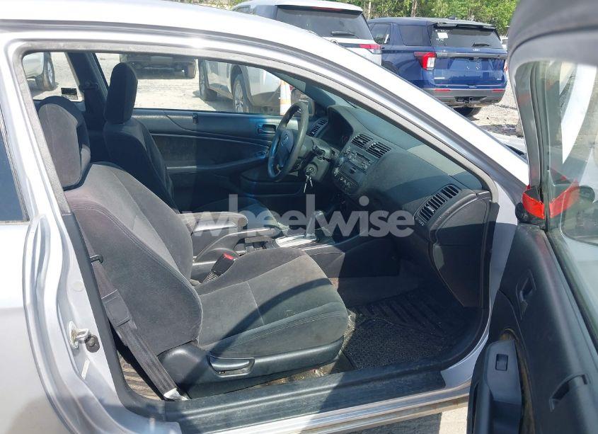 Photo 5 of 2003 Honda Civic EX (VIN 1HGEM22903L029116)