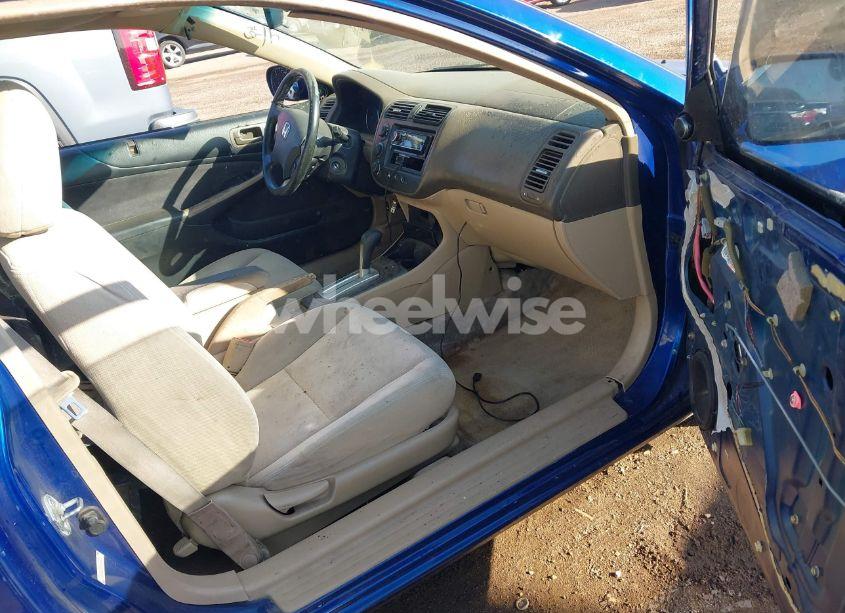 Photo 5 of 2005 Honda Civic EX (VIN 1HGEM22925L049841)