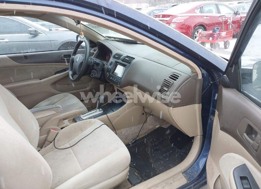 Photo 5 of 2003 Honda Civic EX (VIN 1HGEM22973L057527)