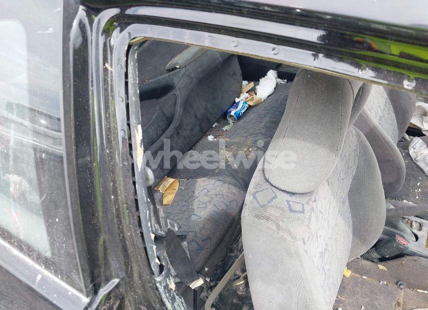 Photo 8 of 2002 Honda Civic EX (VIN 1HGEM229X2L092755)