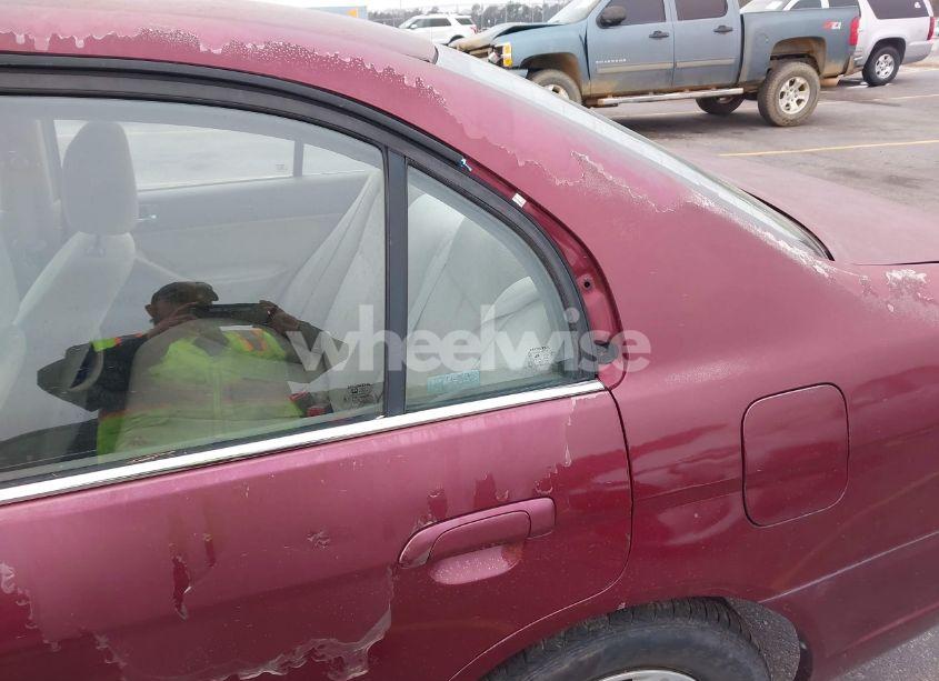 Photo 13 of 2002 Honda Civic LX (VIN 1HGES15562L047479)