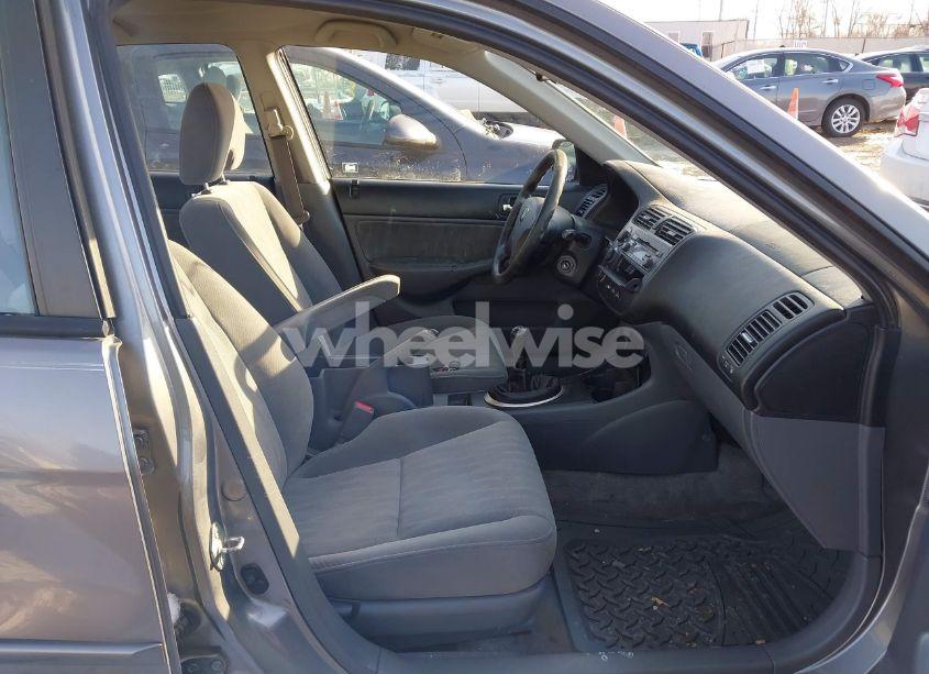 Photo 5 of 2004 Honda Civic LX (VIN 1HGES15574L024702)