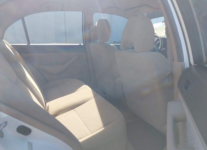 Photo 8 of 2005 Honda Civic DX VP (VIN 1HGES16325L002864)