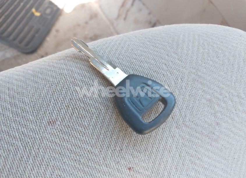 Photo 11 of 2002 Honda Civic LX (VIN 1HGES16502L018090)