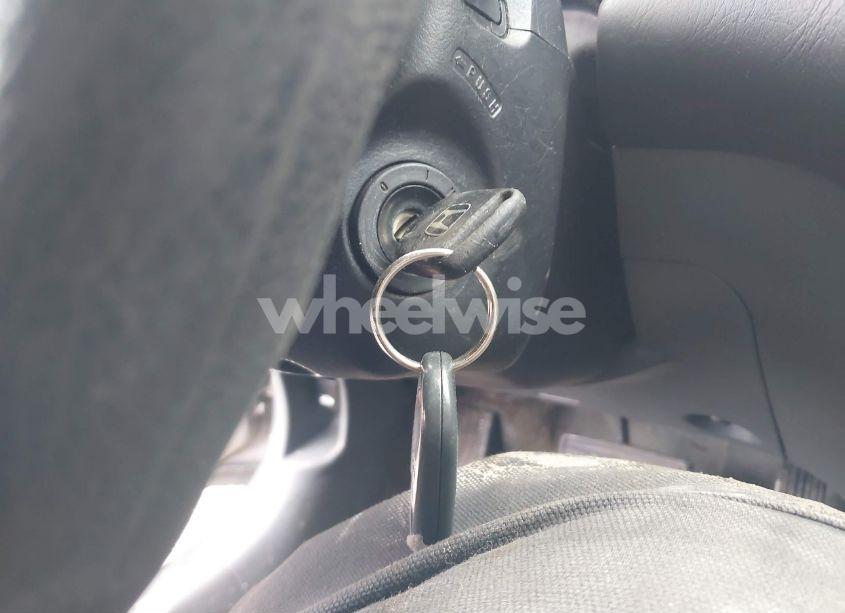 Photo 11 of 2004 Honda Civic LX (VIN 1HGES16514L021793)