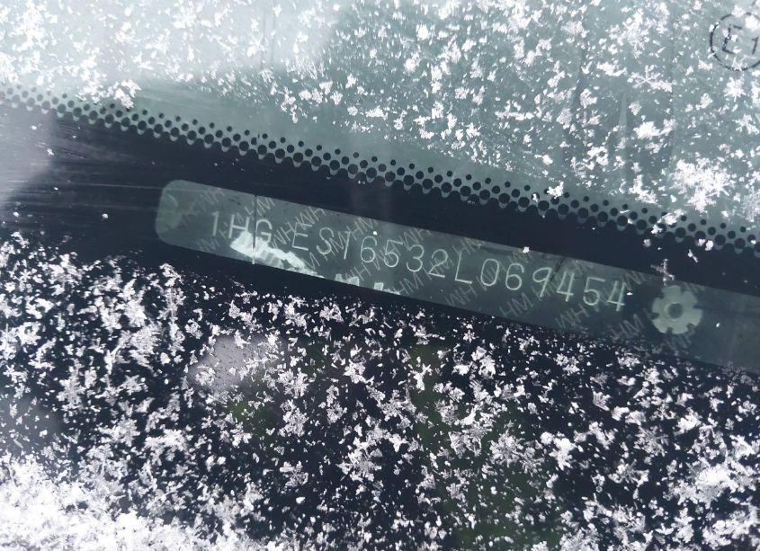 Photo 9 of 2002 Honda Civic LX (VIN 1HGES16532L069454)