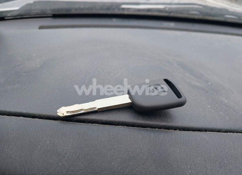 Photo 11 of 2005 Honda Civic LX (VIN 1HGES16535L030772)