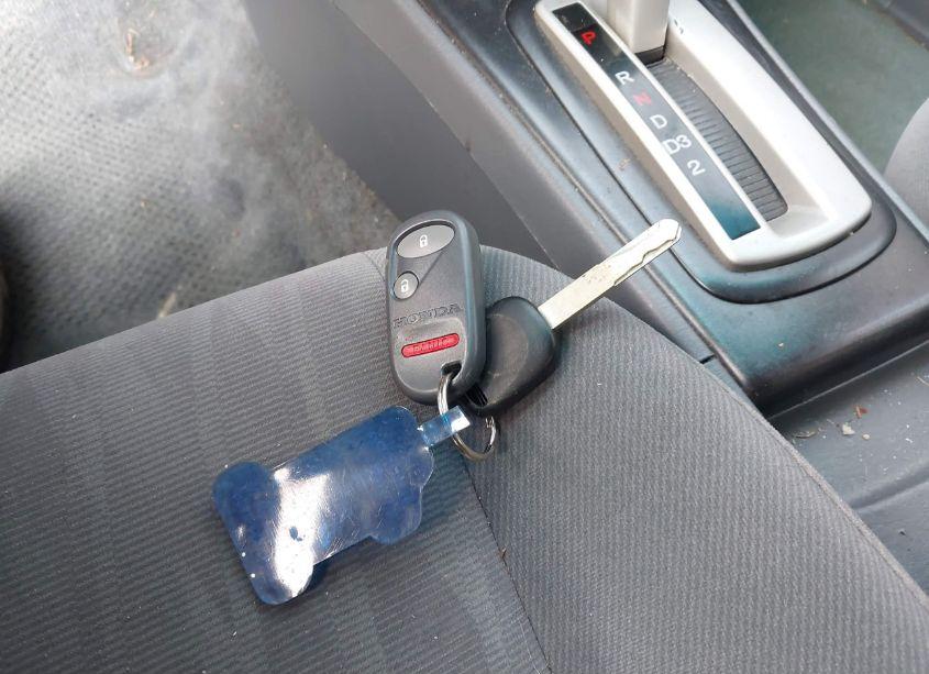 Photo 11 of 2004 Honda Civic LX (VIN 1HGES16544L000730)