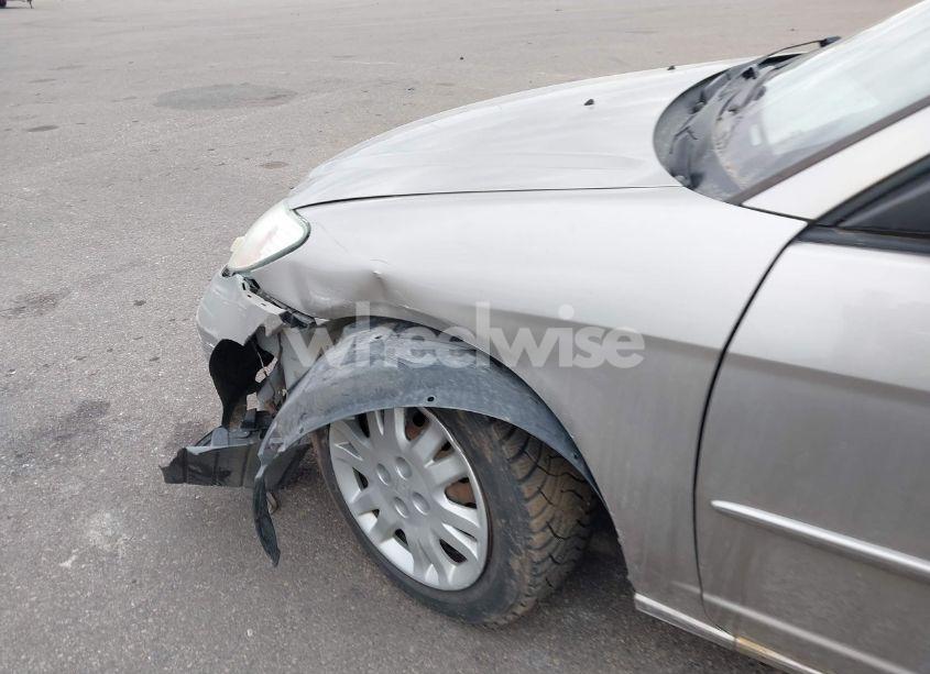 Photo 12 of 2004 Honda Civic LX (VIN 1HGES16544L001201)