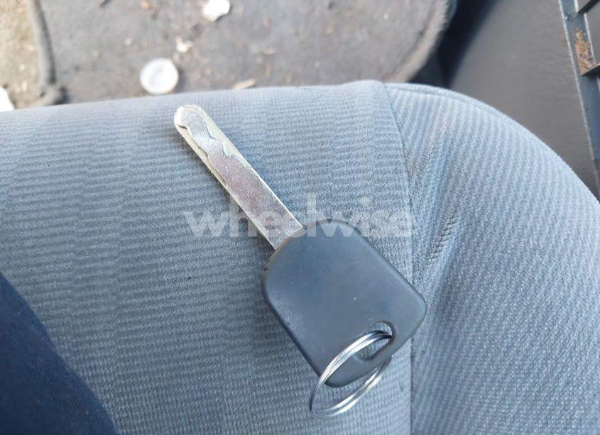 Photo 11 of 2005 Honda Civic LX (VIN 1HGES16555L027940)